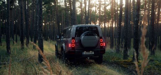 LandRover Defender 130