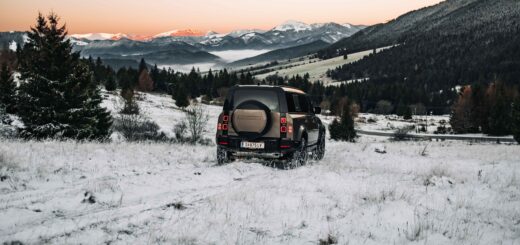 Land Rover Defender 110 P400