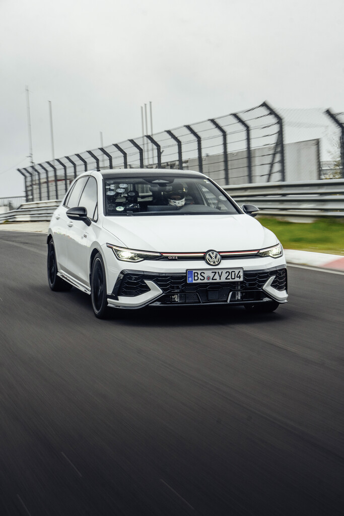 VW Golf GTI EDITION 50