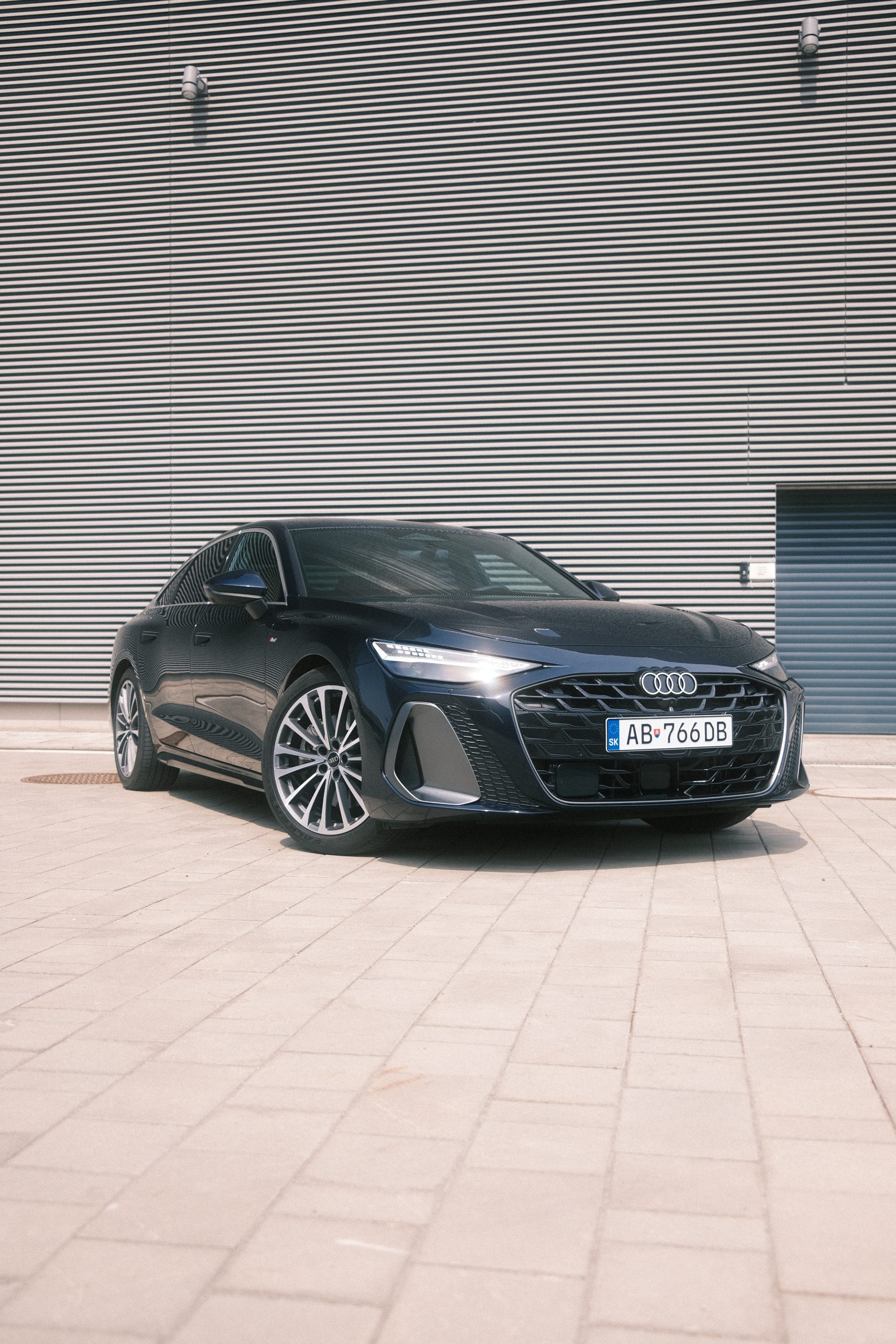 Audi A6 Sedan
