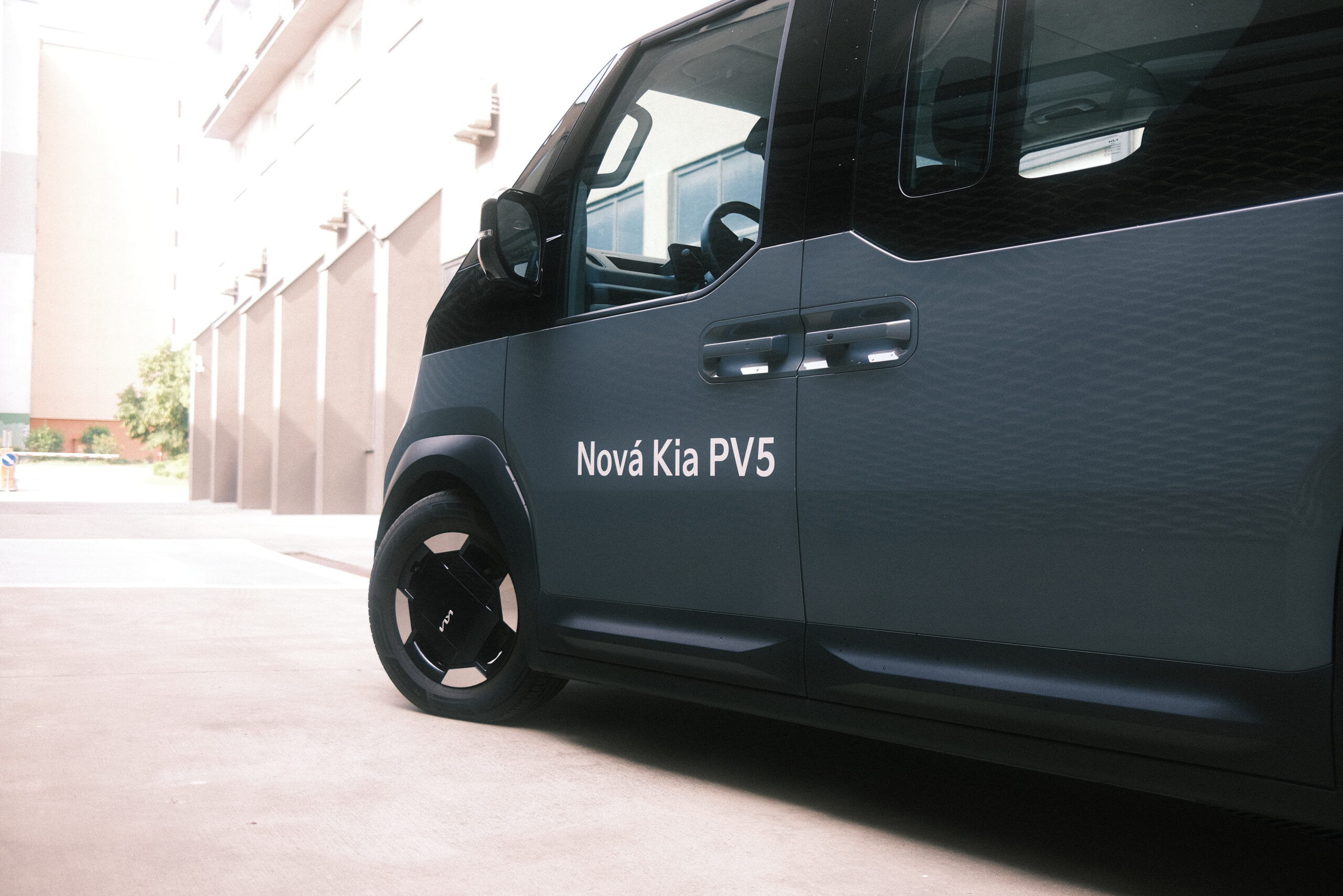 Kia PV5 Passenger