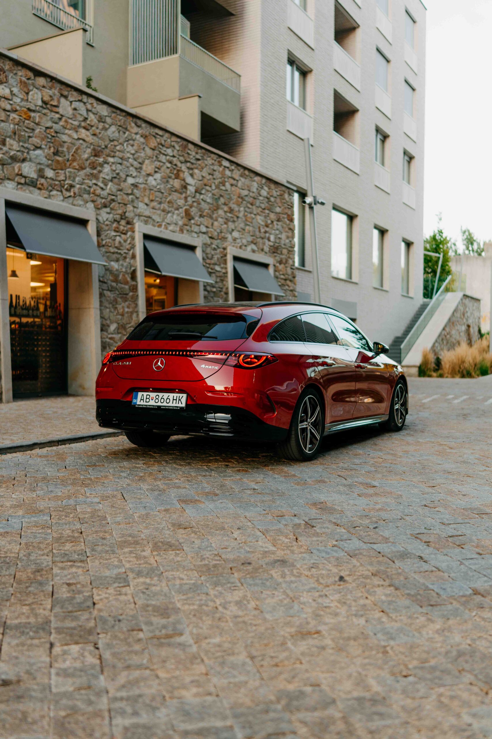 Mercedes-Benz CLA 200