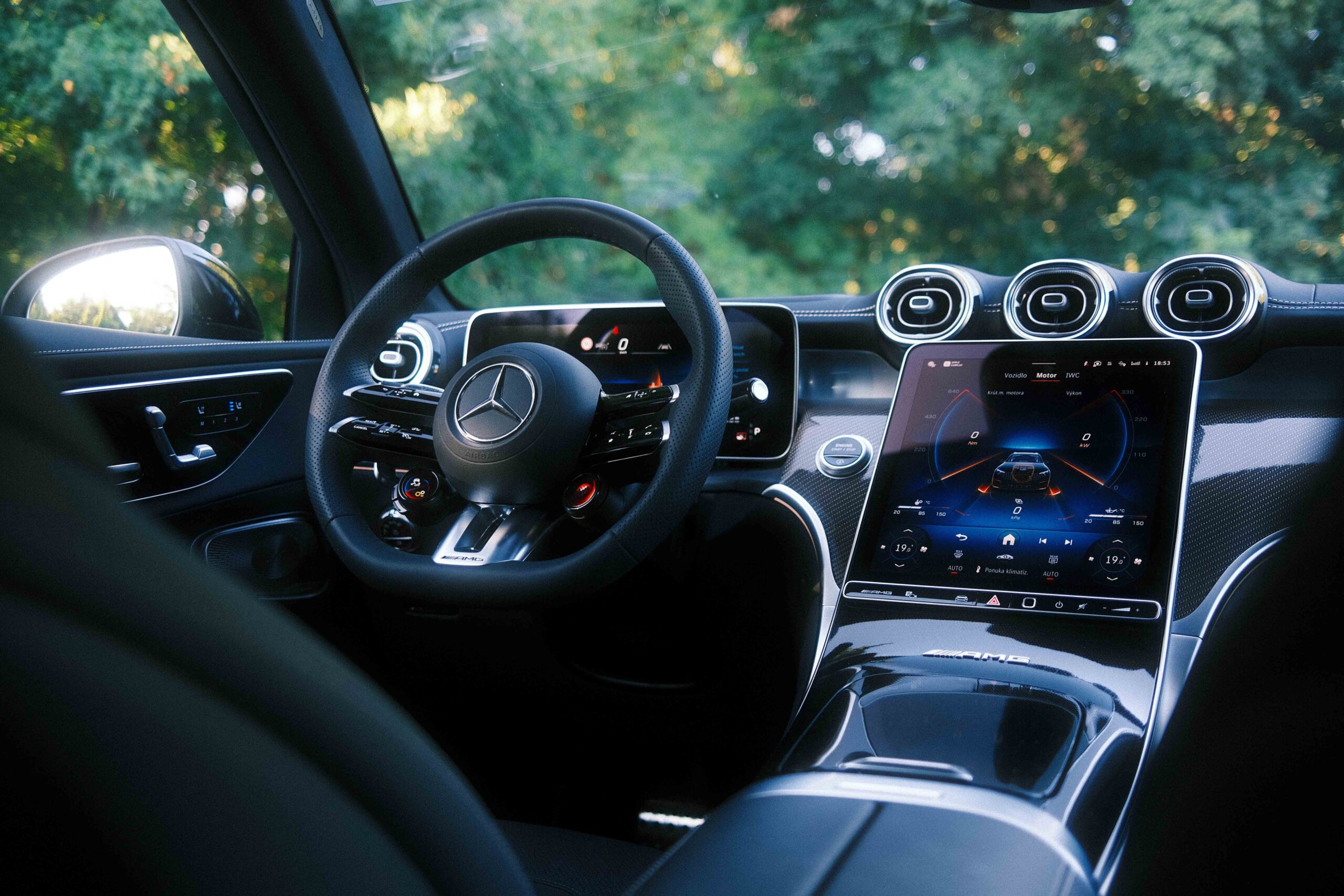 GLC 53