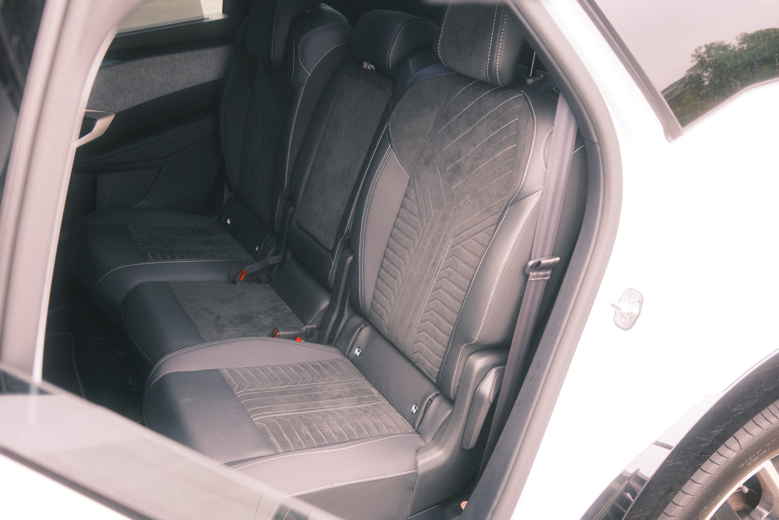 Peugeot E-5008 Long Range