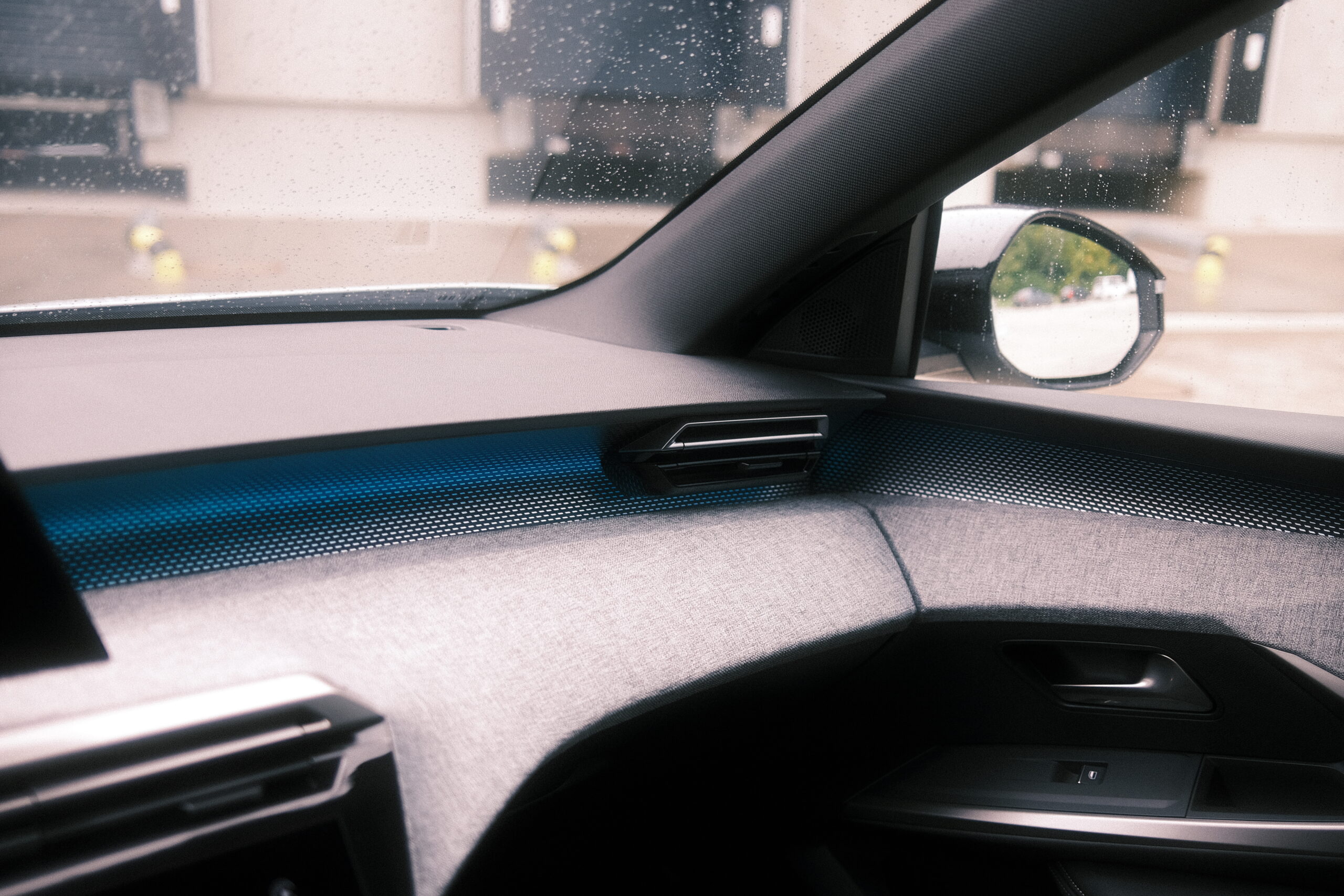 Peugeot E-5008 Long Range
