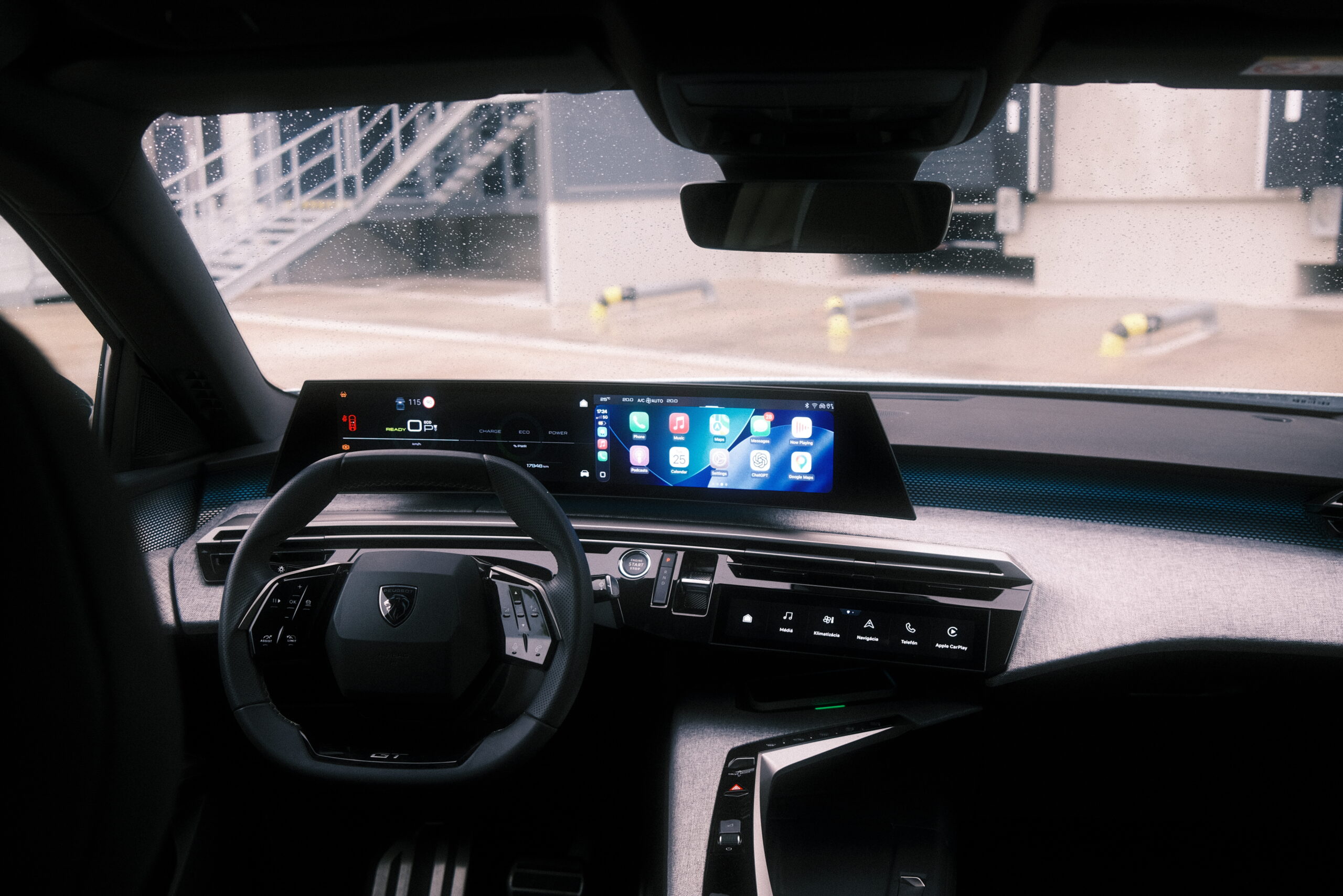 Peugeot E-5008 Long Range